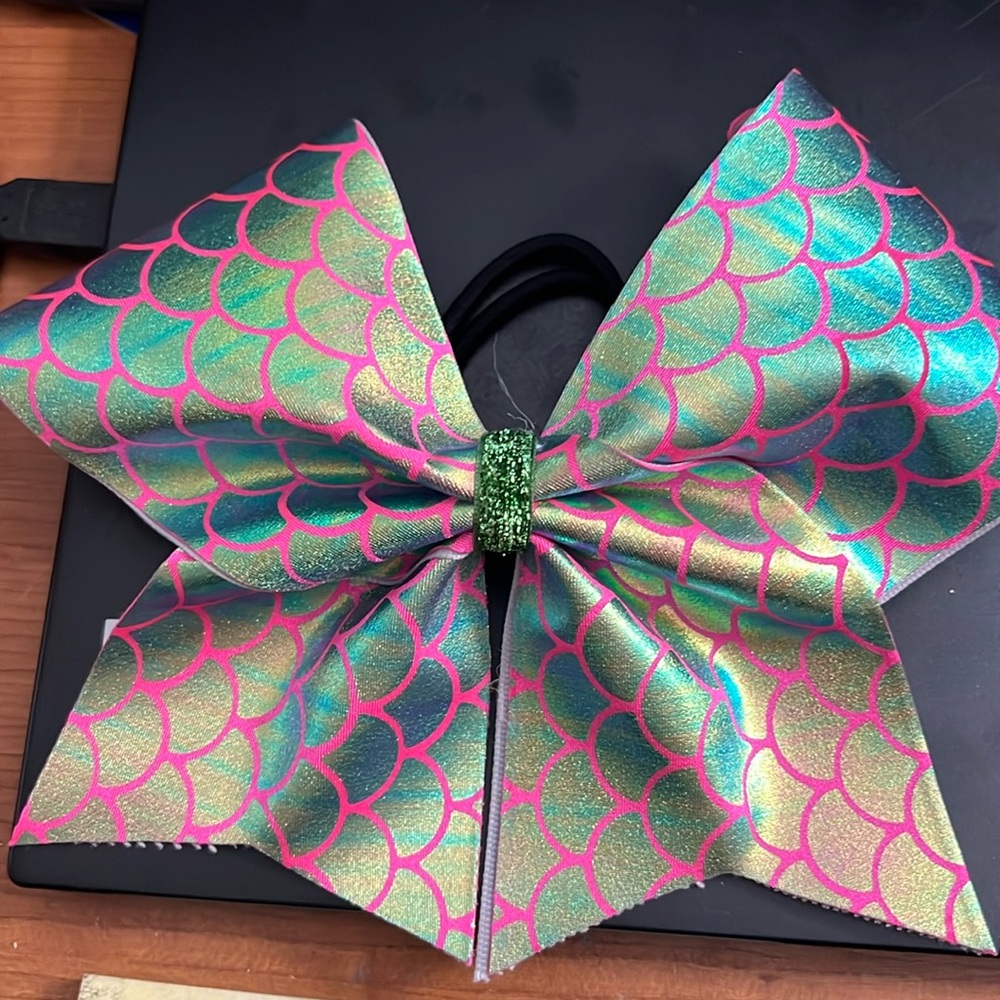 Mermaid look Allstar cheer bow